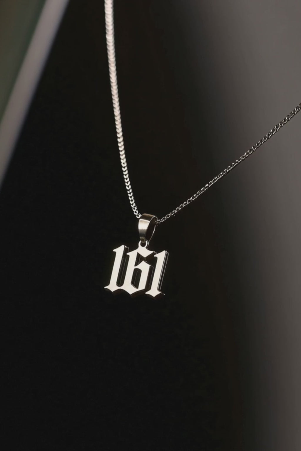 161 - Antifaschistische Halskette